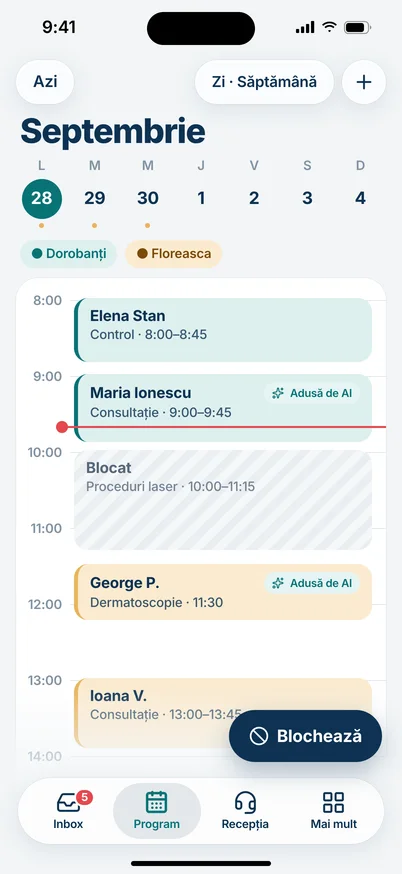 Programul zilei, cu programări pe două locații și un interval blocat.
